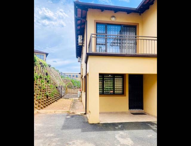 3 BEDROOM TOWNHOUSE FOR SALE IN DURBAN